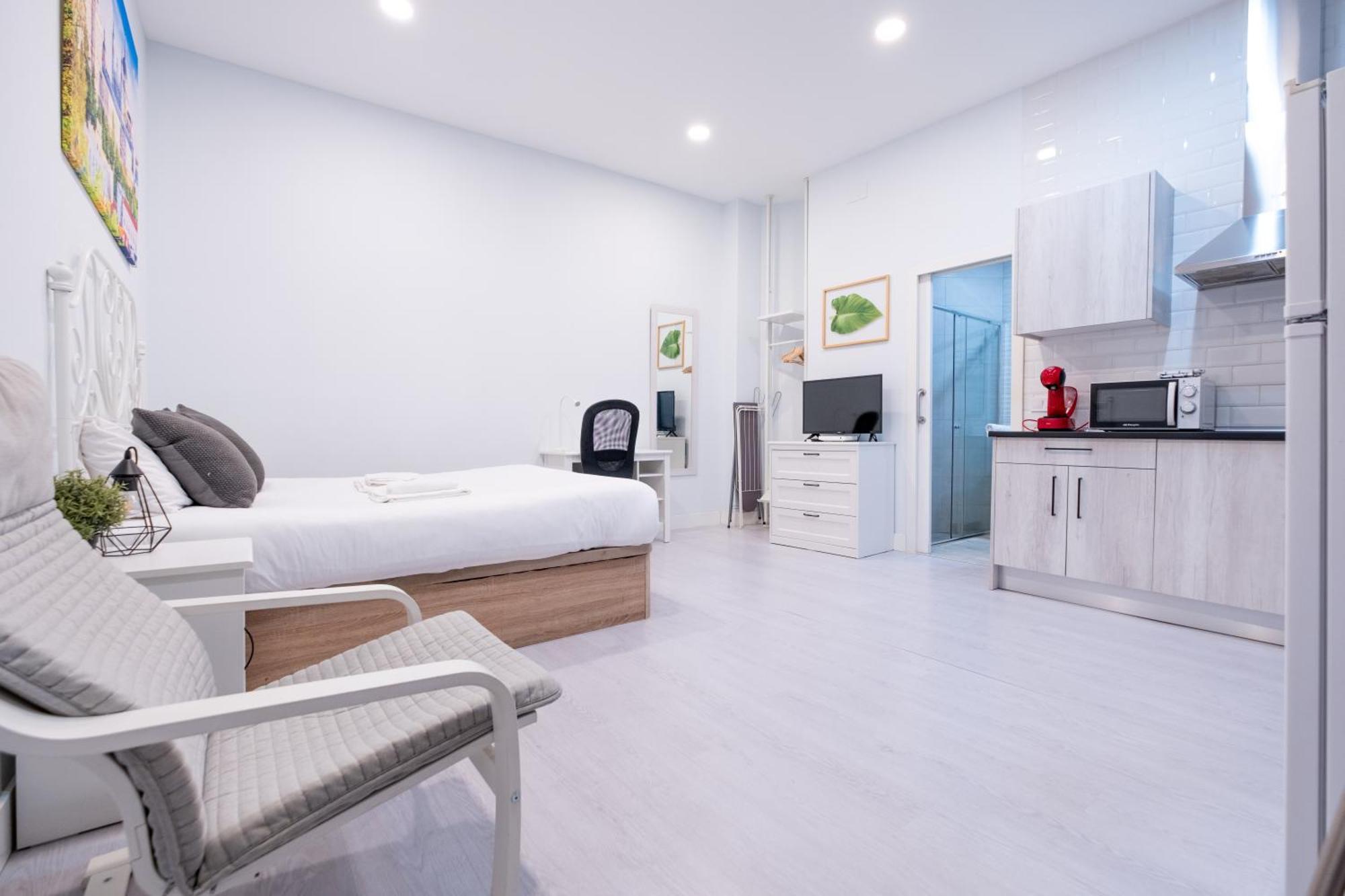 Abc Apartments มาดริด ภายนอก รูปภาพ