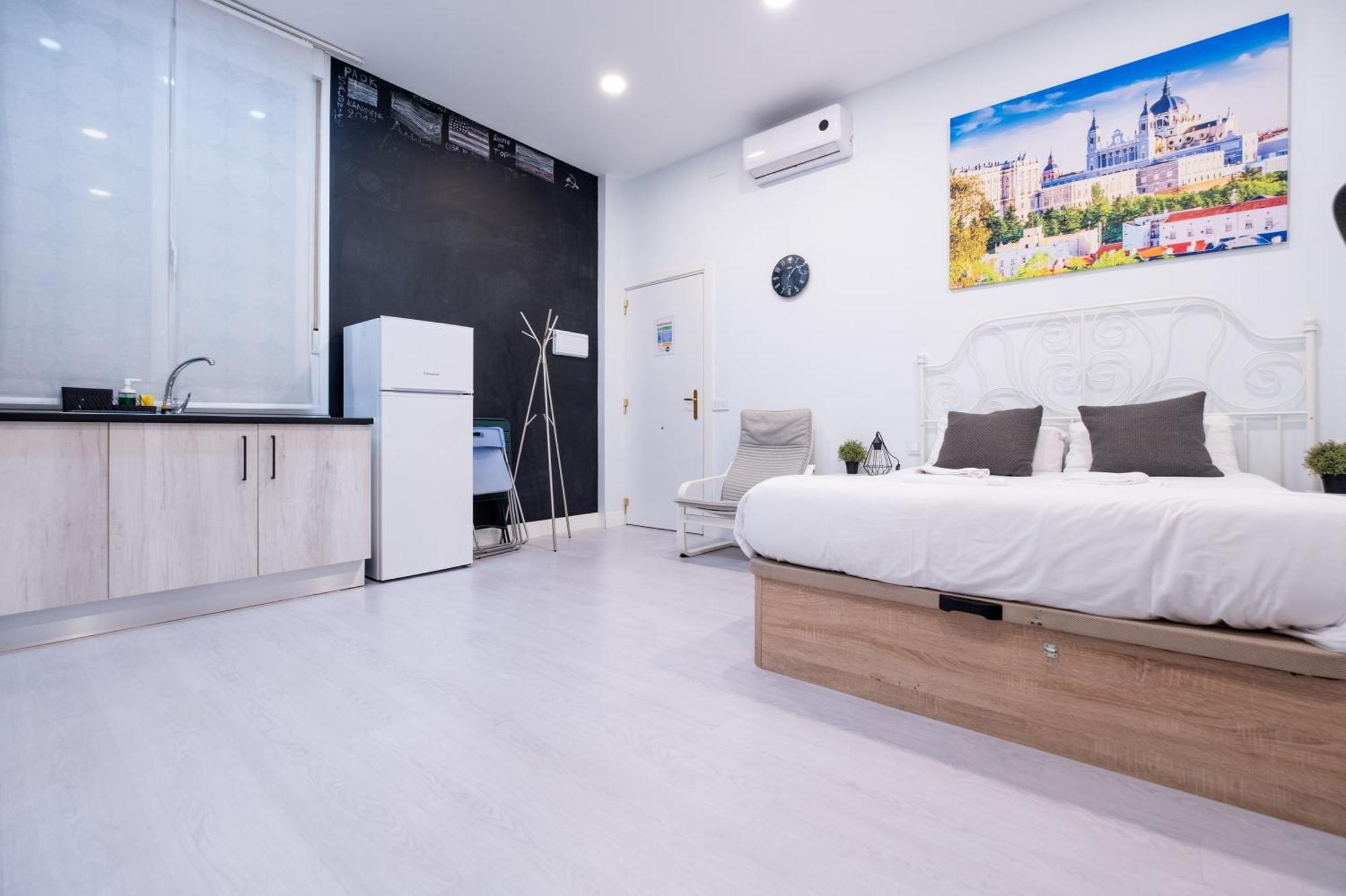 Abc Apartments มาดริด ภายนอก รูปภาพ